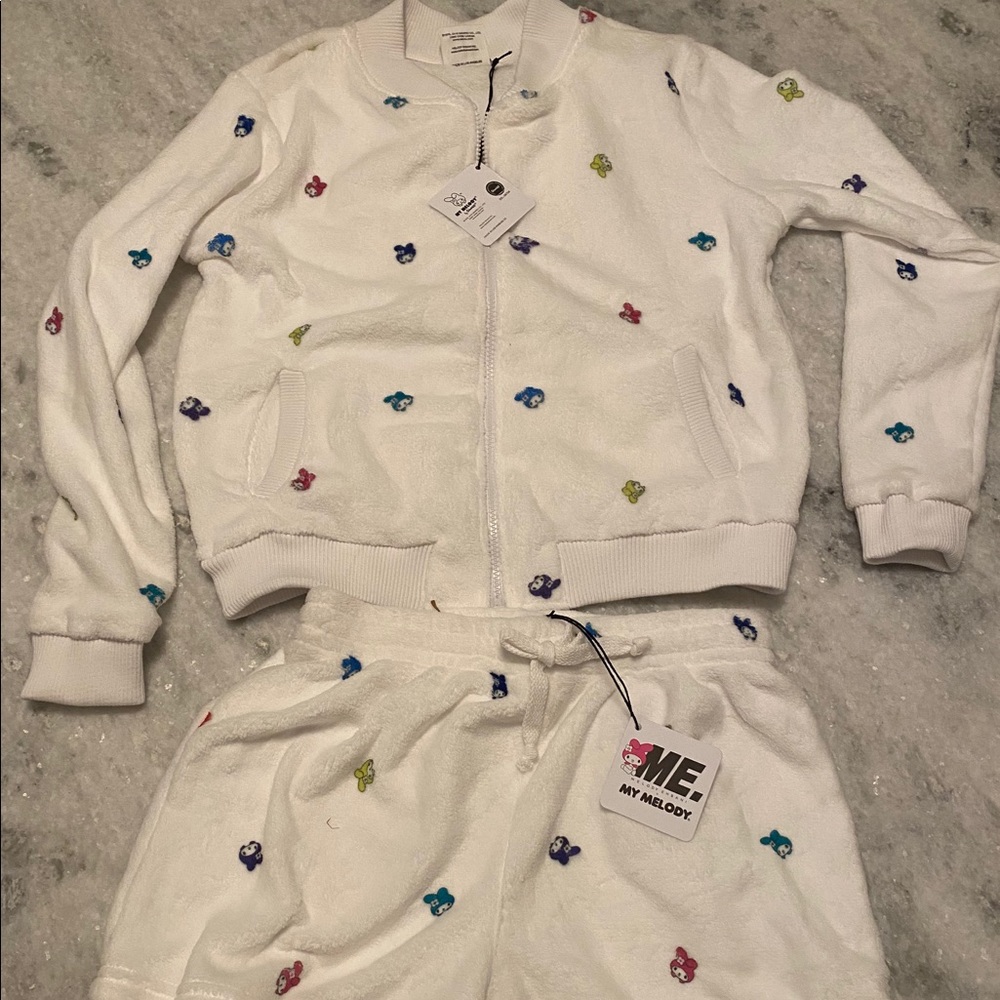New with tags Sanrio jacket and shorts set
